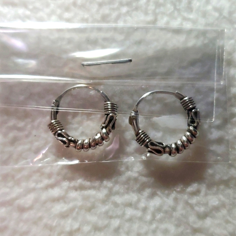 NWOT Sterling silver bali hoops